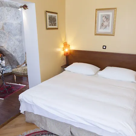 Peristil Hotel 3*
