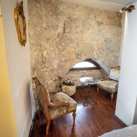 Hotel Peristil