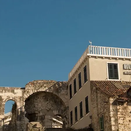 Peristil Hotel Split